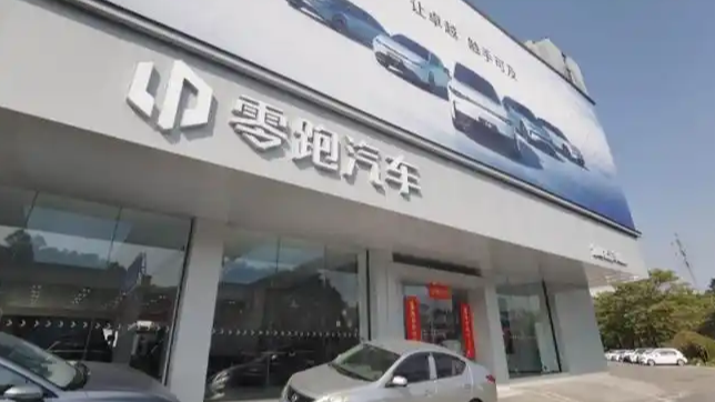 首个月销破10万辆的新势力出现了热搜配图